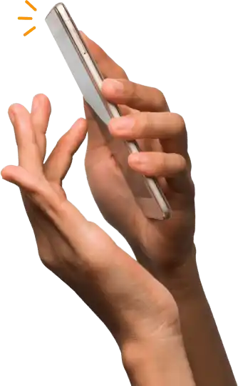 mão segurando o celular